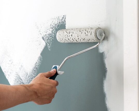 Dangers of Lead in Interior Paint: Signs and Safer Alternatives
